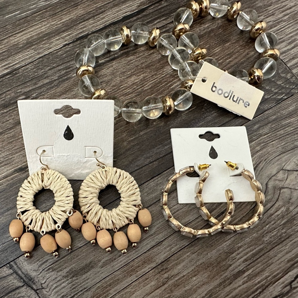 Bodlure Jewelry Bundle – 2 Bracelets & 2 Pairs of Earrings